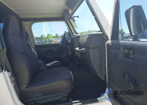 2002 Jeep Wrangler X from USA, damaged, VIN 1J4FA39S32P721589